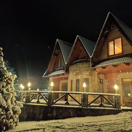 Садиба "Коренюки" タターリウ エクステリア 写真